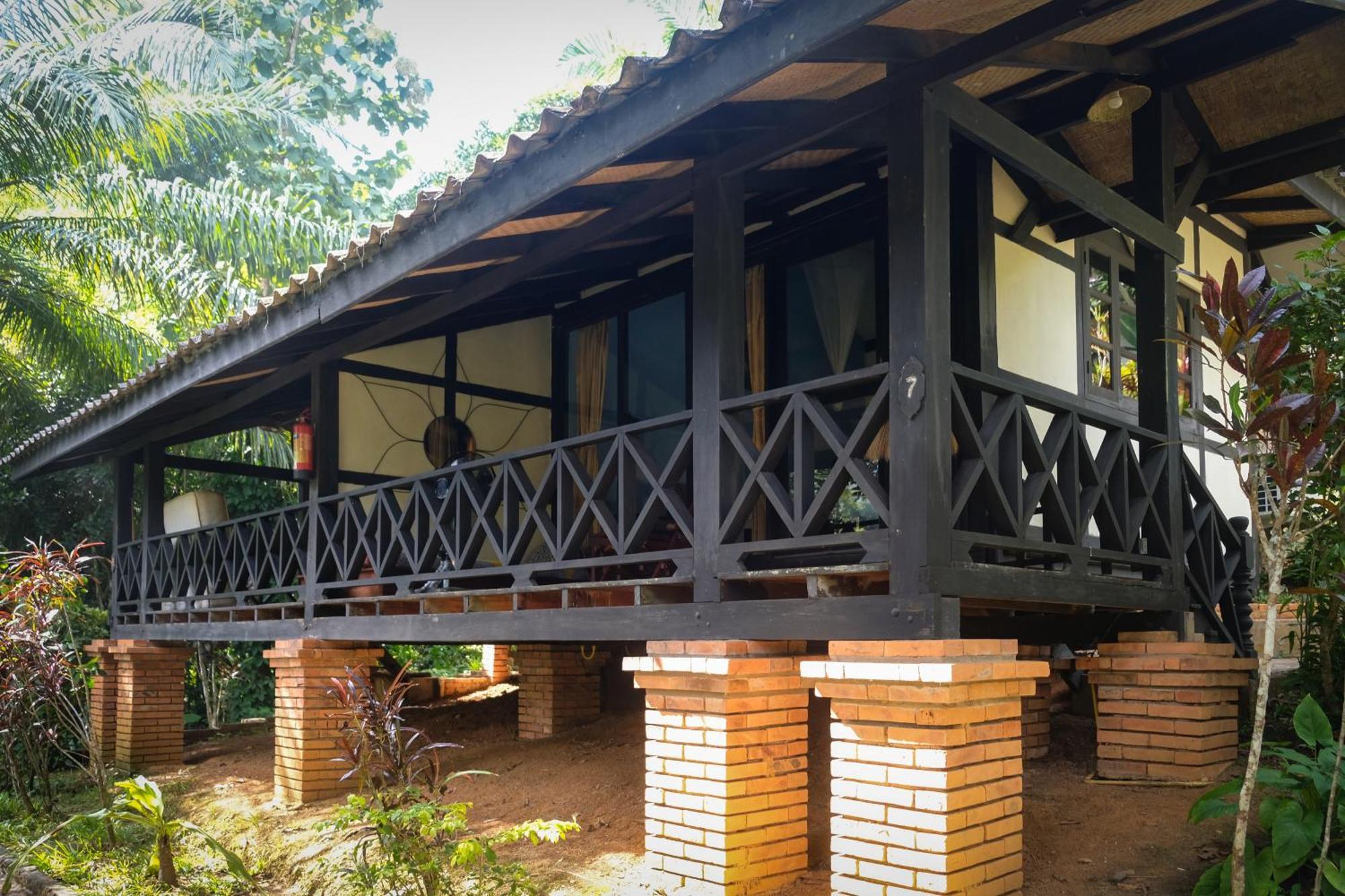 Hillside - Nature Lifestyle Lodge Luang Prabang Exterior photo